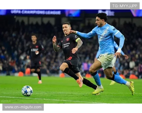 希克头球破门，勒沃库森空中威胁持续